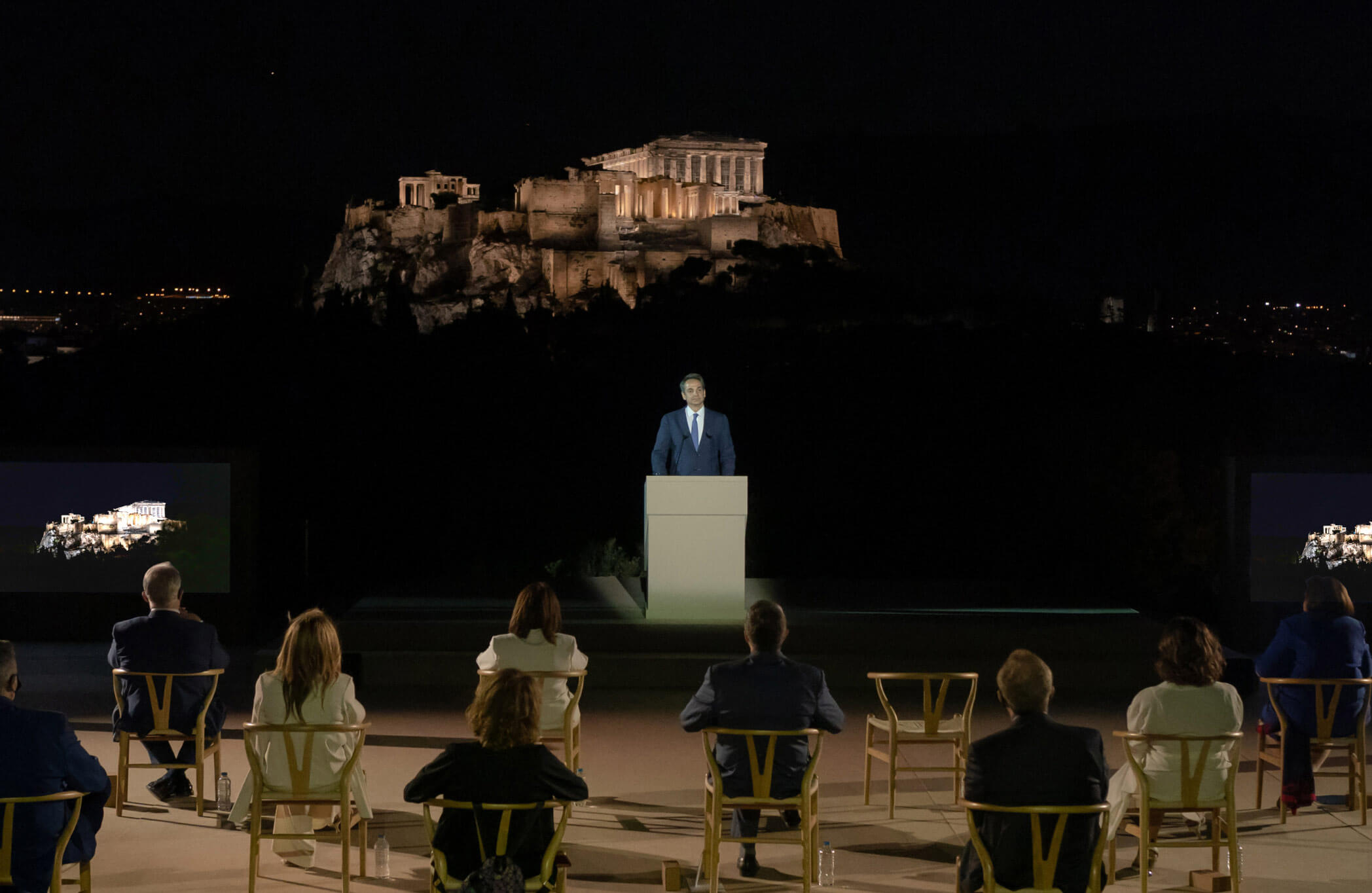 YARD-presentation_of_the_%ce%bdew_lighting_of_the_acropolis_of_athens_4